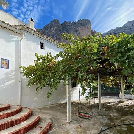 Cortijo El Chorreadero En Parque Natural Sierra De Cazorla Los Rosales  Luaran gambar